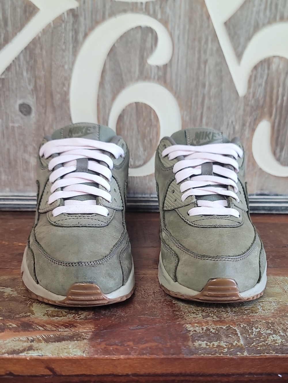 Nike Air Max 90 Winter Premium "Medium Olive/Pink" Wmns 6.5, Good Condition - Picture 3 of 16